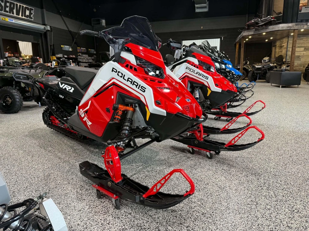 2027 Polaris Indy Vr1 137 alt