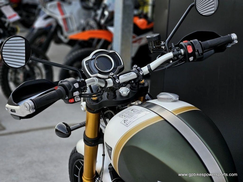 2026 Triumph Scrambler 1200 Xe Matte Khaki Green