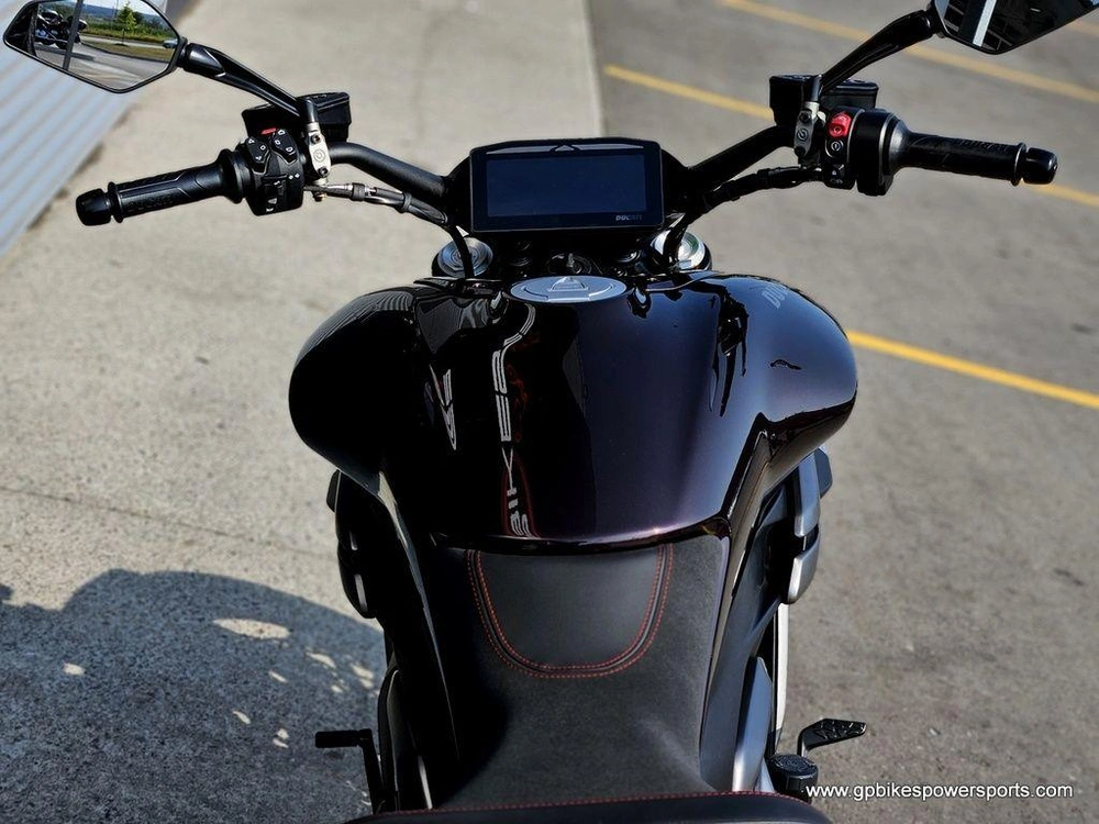 2026 Ducati Xdiavel V4 Black Lava