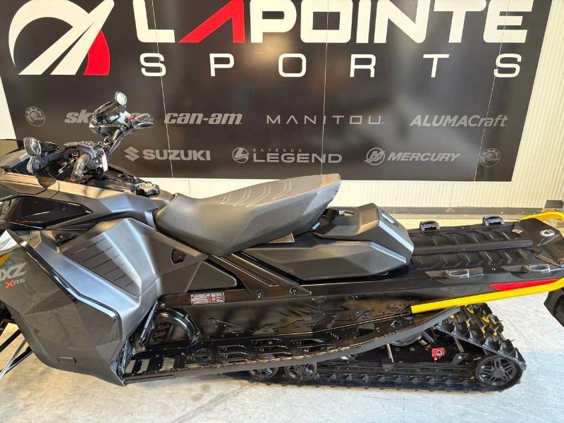 Ski-doo Mxz X-rs 137 850 E-tec Ice Ripper Xt 1.5'' E.s. W/ Smart-shox W/ 10.25'' Touchscreen 2026