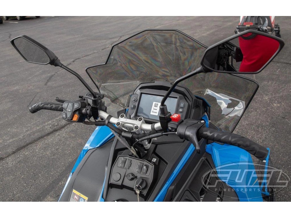 2027 Polaris 850 Titan Adventure Ultimate 1.8 Matte Silver Quartz / Velocity Blue / Glos alt