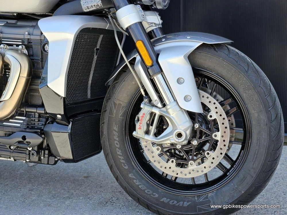 2023 Triumph Rocket 3 R Silver Ice Cranberry Red
