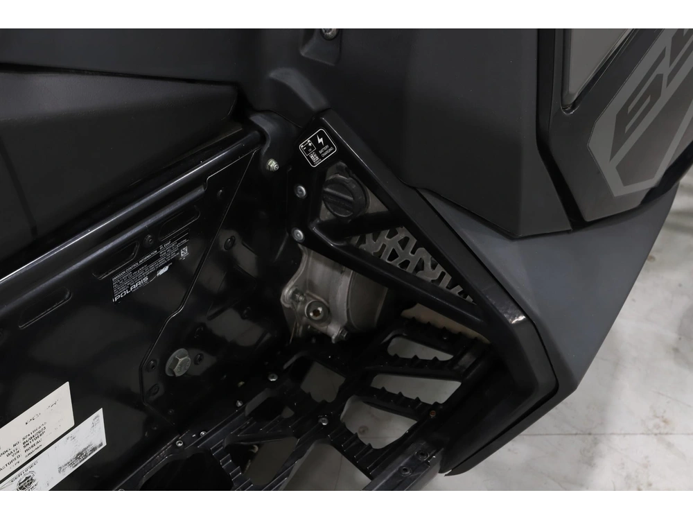 2024 Polaris 650 Indy Adventure 137 alt