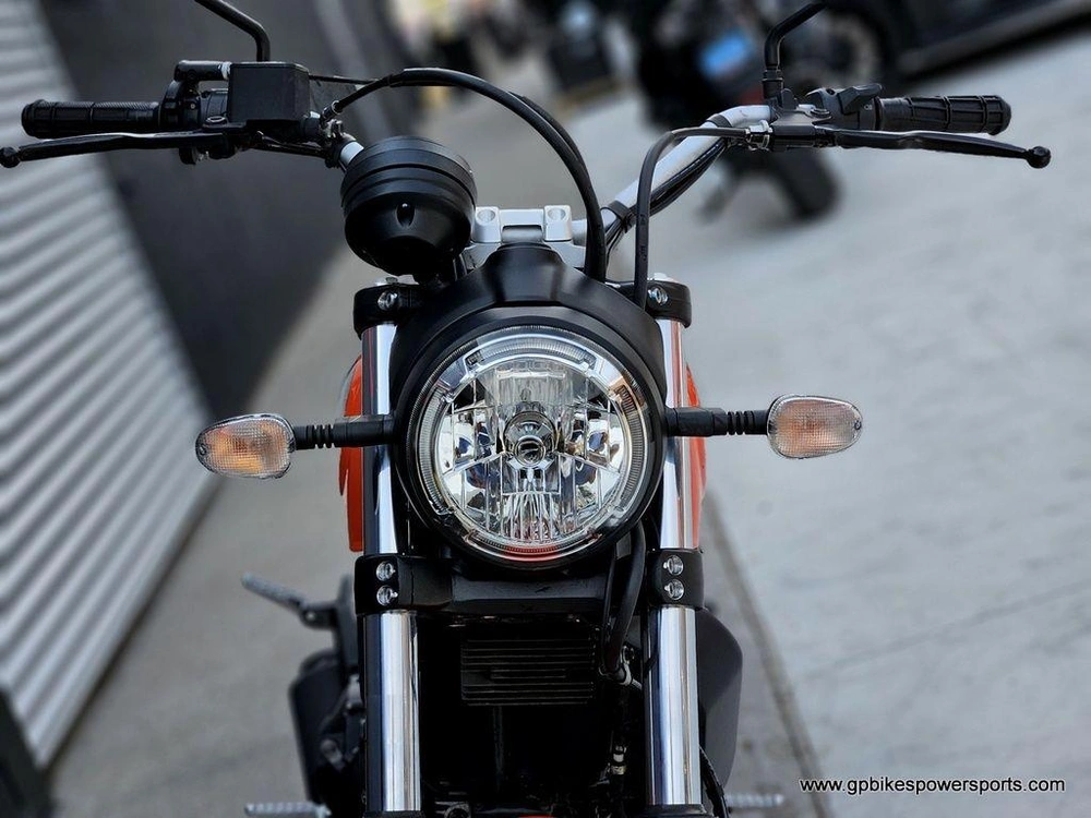 2016 Ducati Scrambler Sixty2 Atomic Tangerine