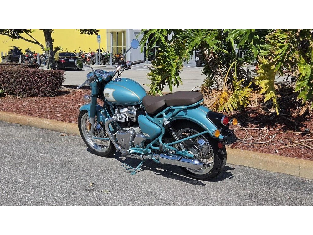 2026 Royal Enfield Classic 650 Classic Teal