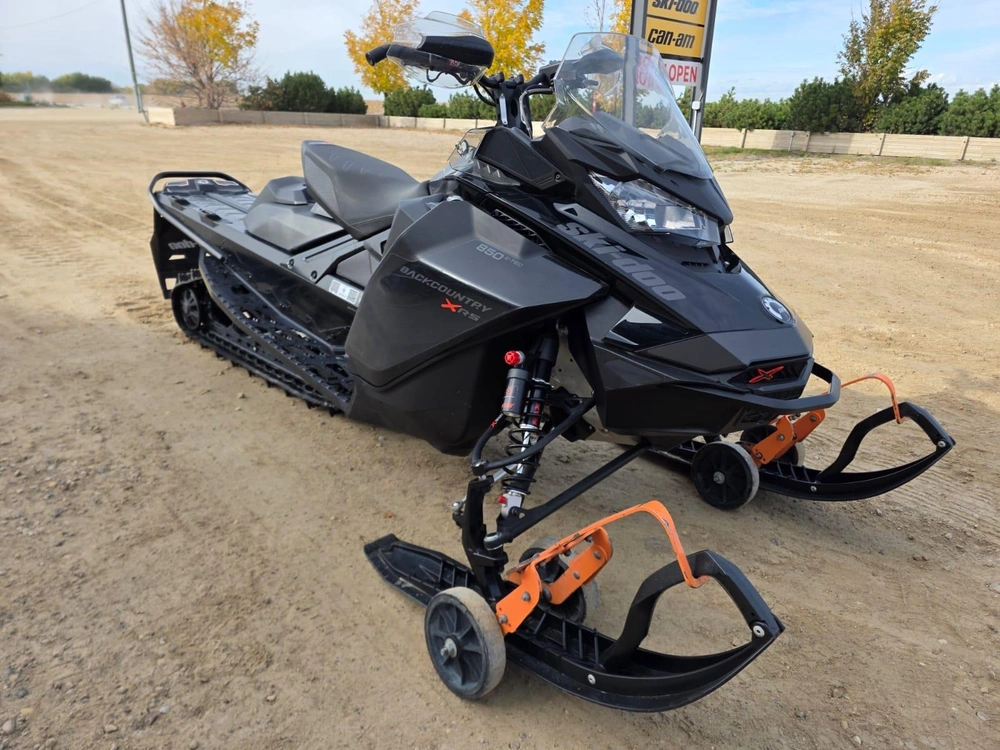 2023 Ski-doo Backcountry 850 Xrs 146x2