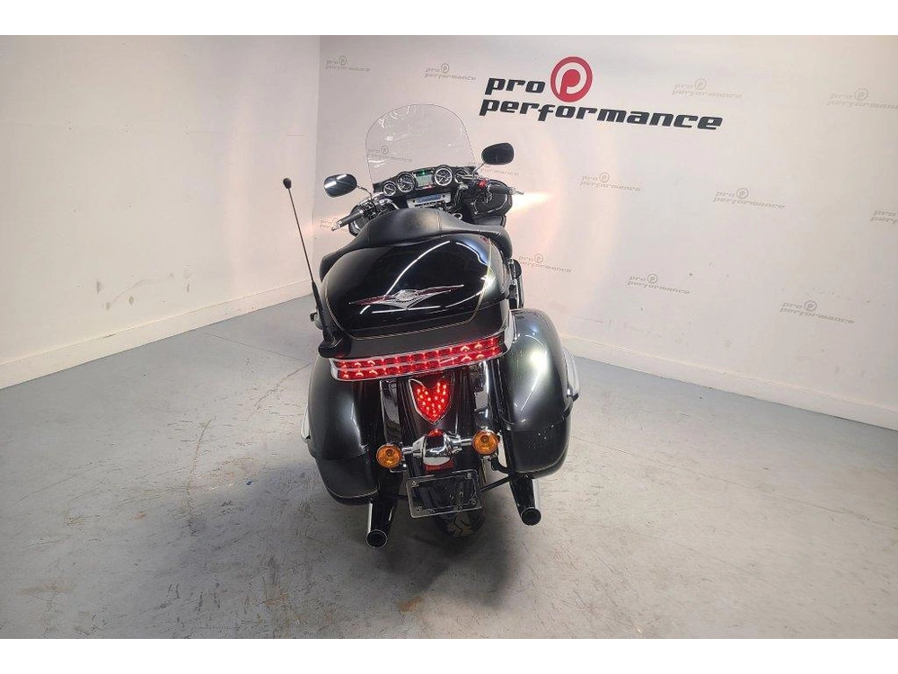 2011 Kawasaki Voyager 1700 alt