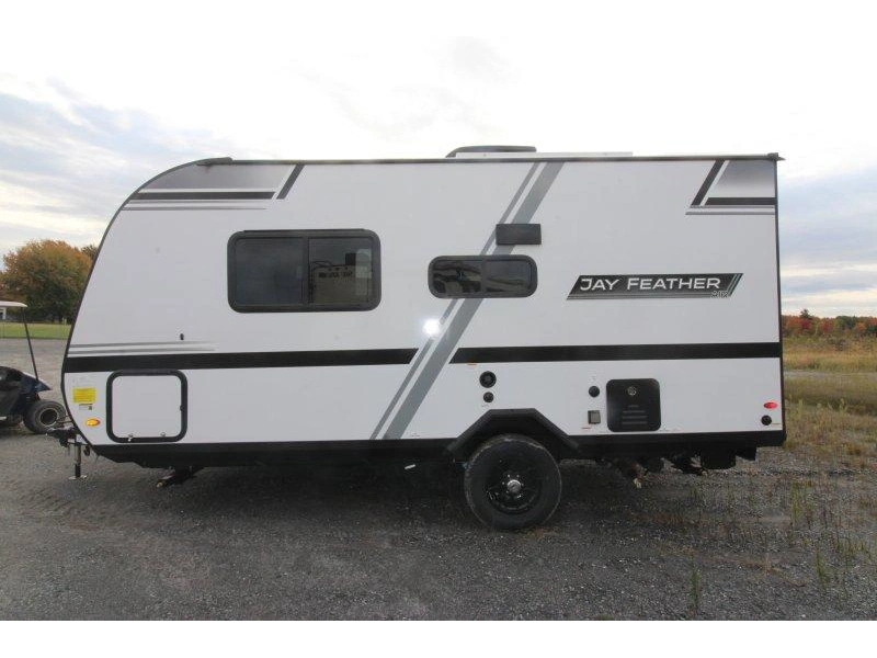 2027 Jayco Jay Feather 15mrb