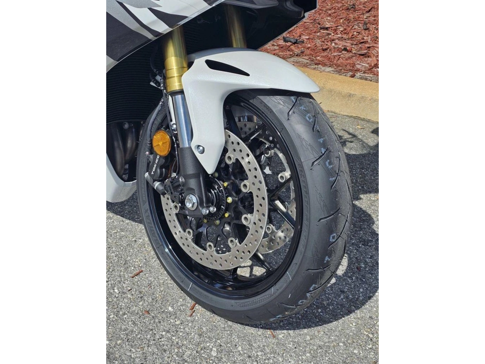 2027 Honda Cbr1000rr