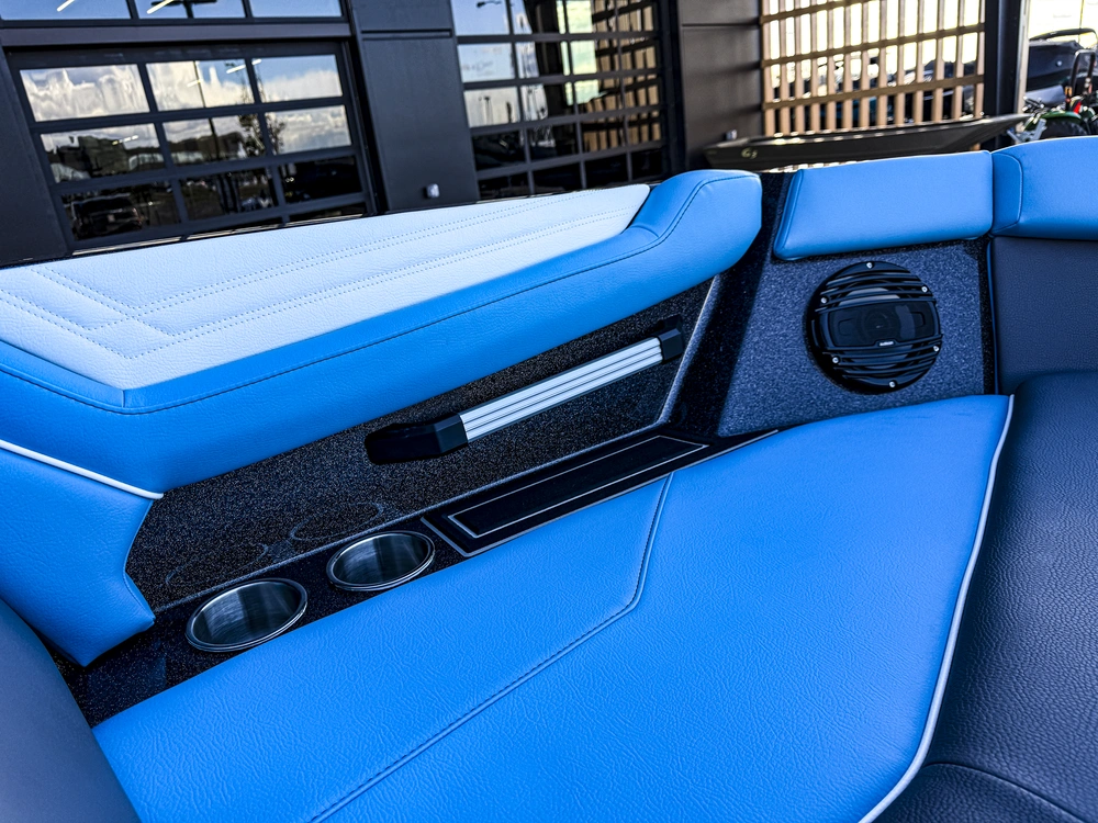 2027 Atx Surf Boats 22 Type-s alt