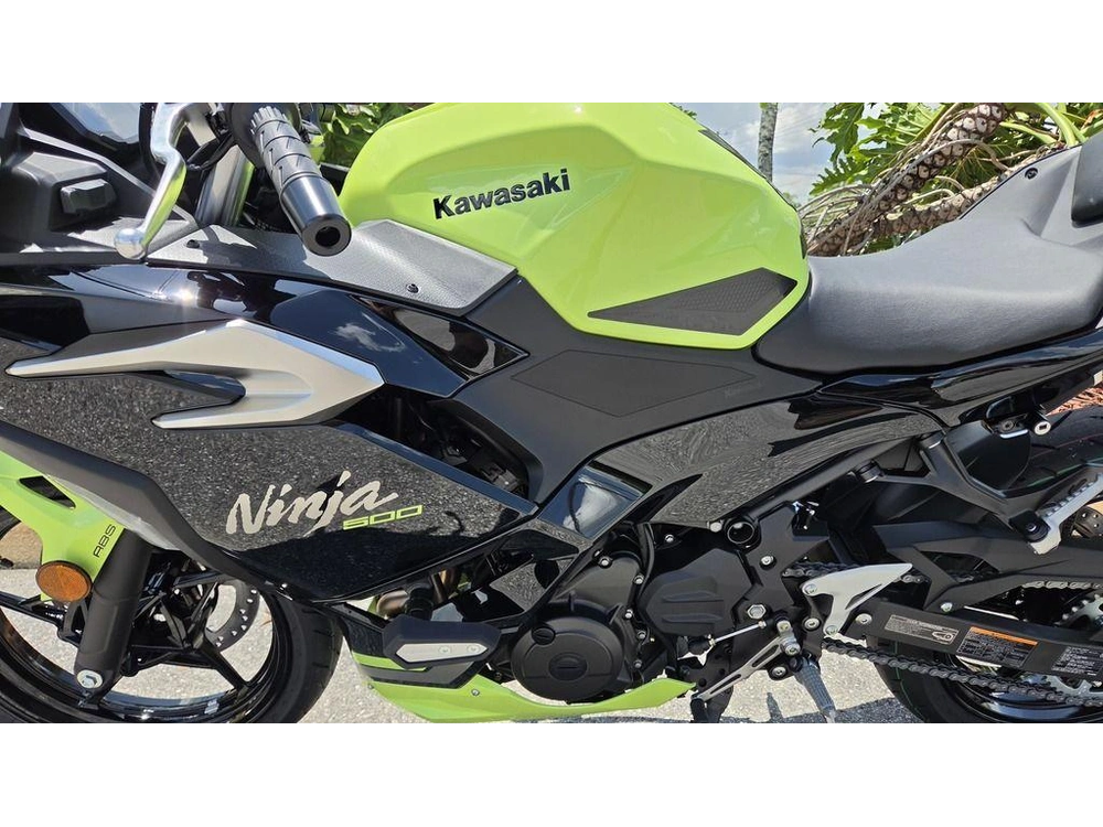 2026 Kawasaki Ninja® 500 Se Abs