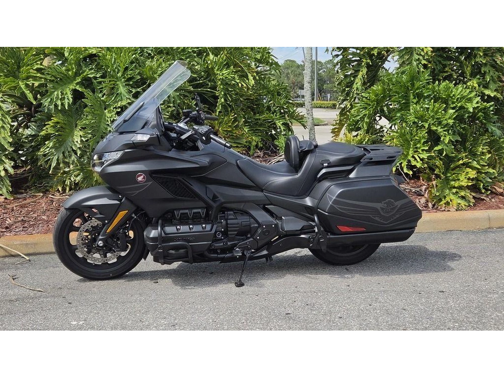 2025 Honda Gold Wing 50th Anniversary Dct