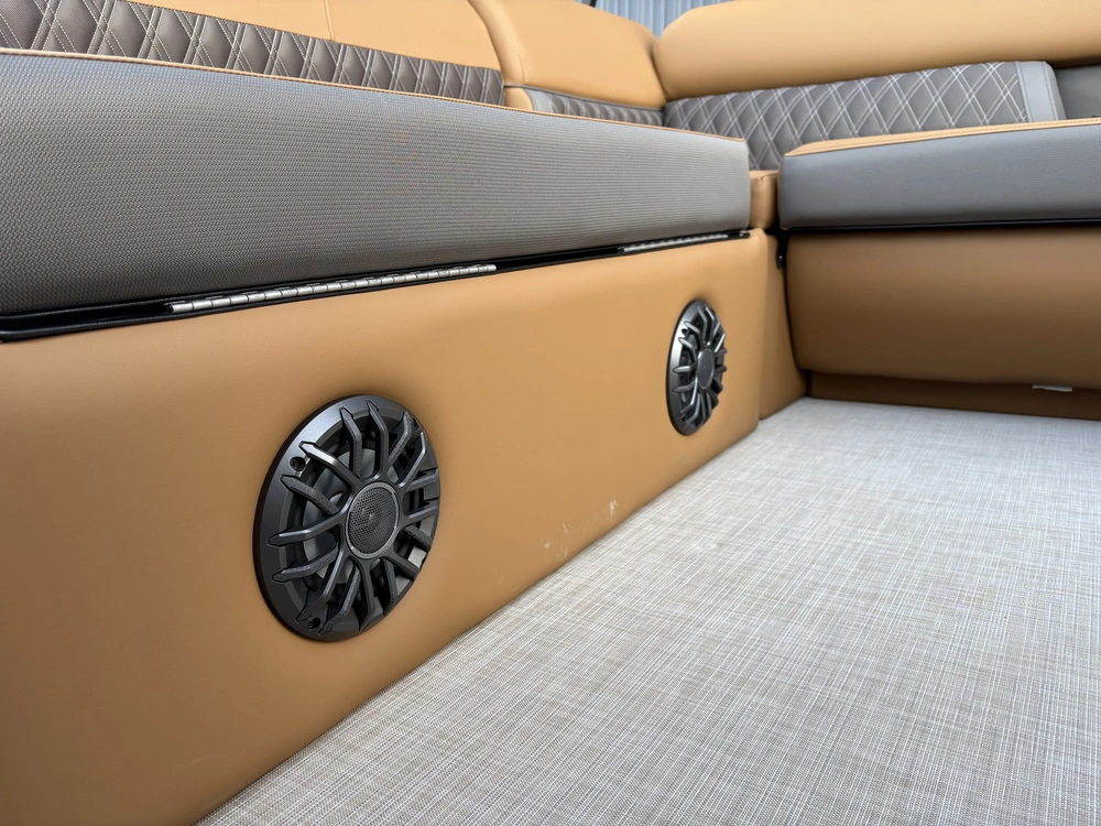 2027 Harris Cruiser 210 Sl alt