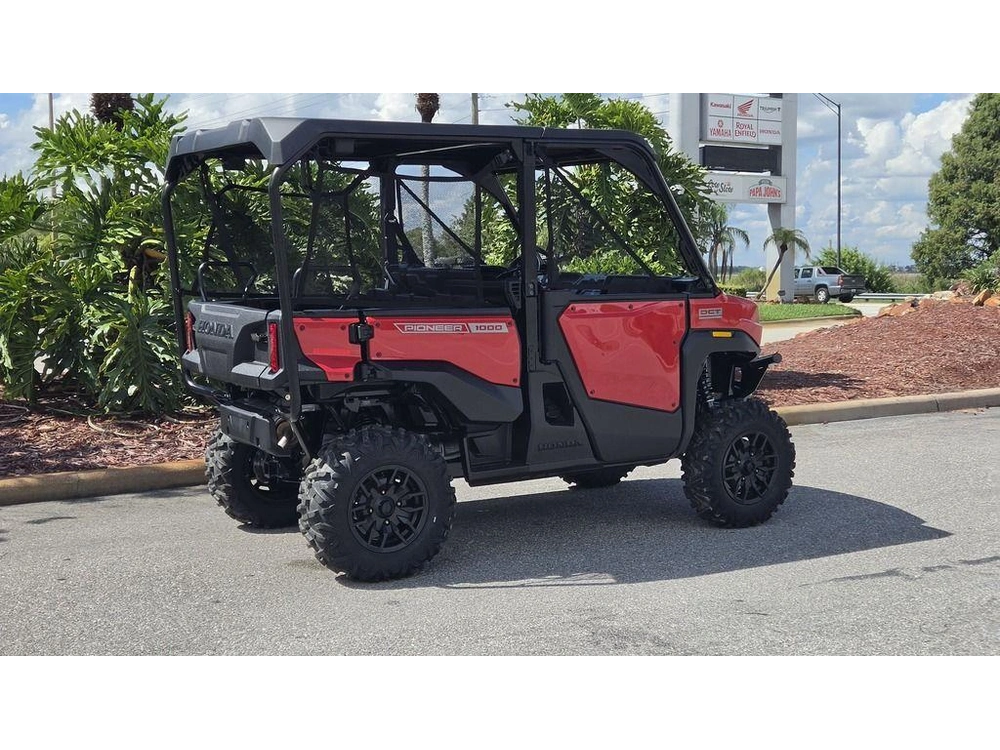 2026 Honda Pioneer 1000-5 Deluxe