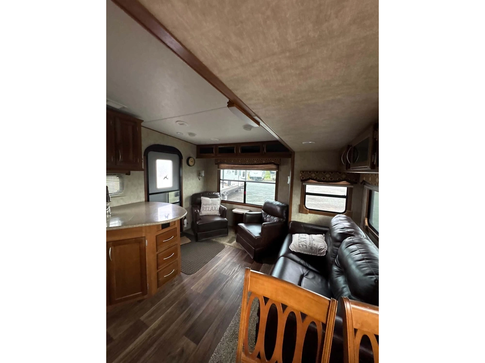 2016 Prime Time Crusader 260rl