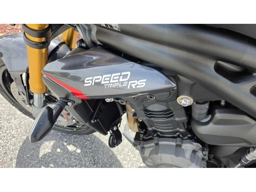 2026 Triumph Speed Triple 1200 Rs Granite/diablo Red