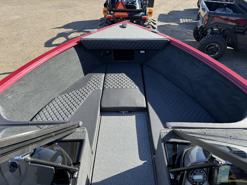 2027 Legend Boats 20 Xt Sport Package alt