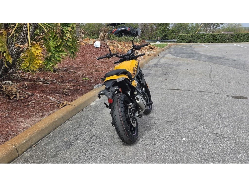 2026 Royal Enfield Guerrilla 450 Playa Black