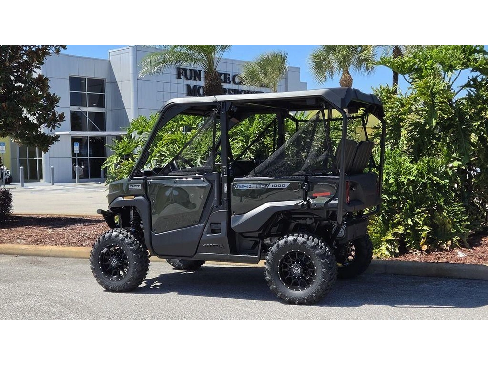 2026 Honda Pioneer 1000-5 Deluxe