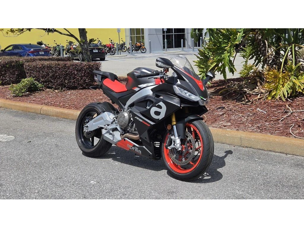 2022 Aprilia Rs 660