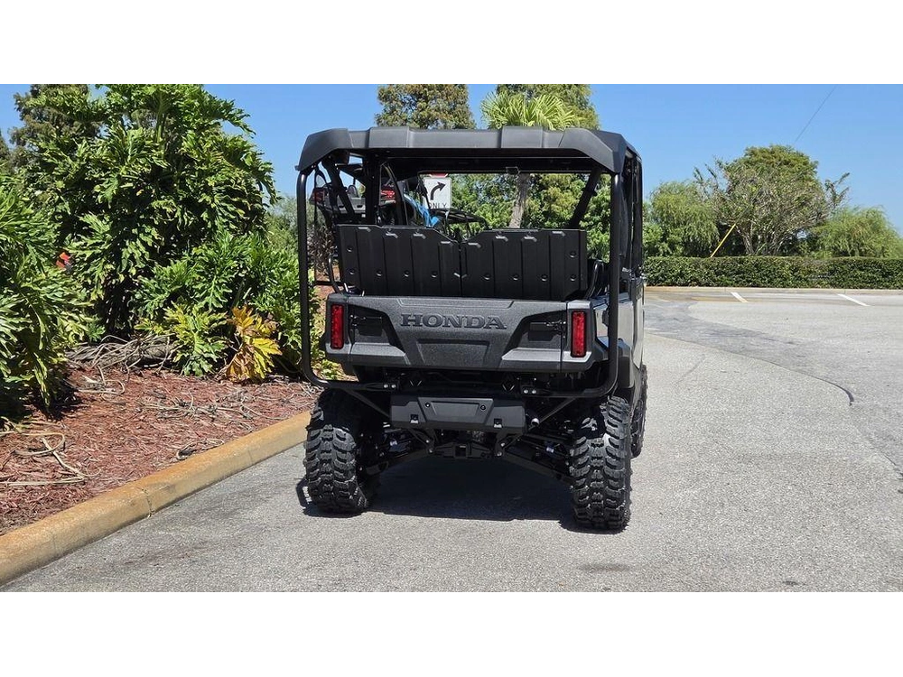 2026 Honda Pioneer 1000-5 Deluxe