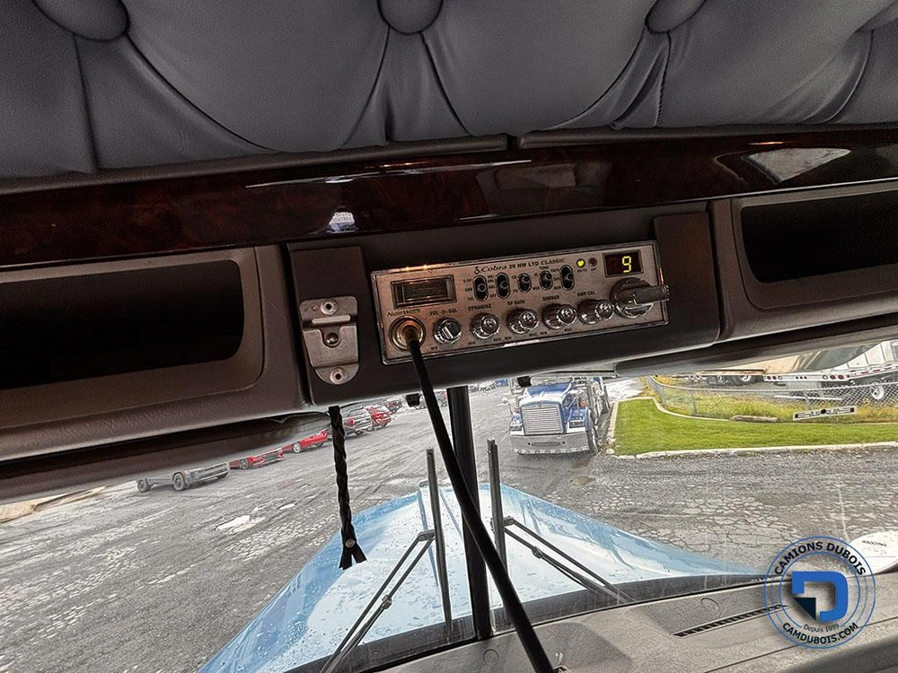 2024 Kenworth W900 alt