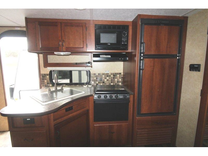2013 Prime Time Avenger 23fbs