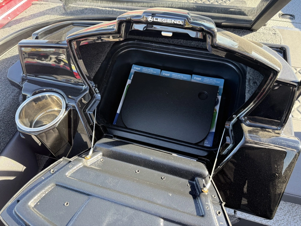 2027 Legend Boats 20 Xt Sport Package alt