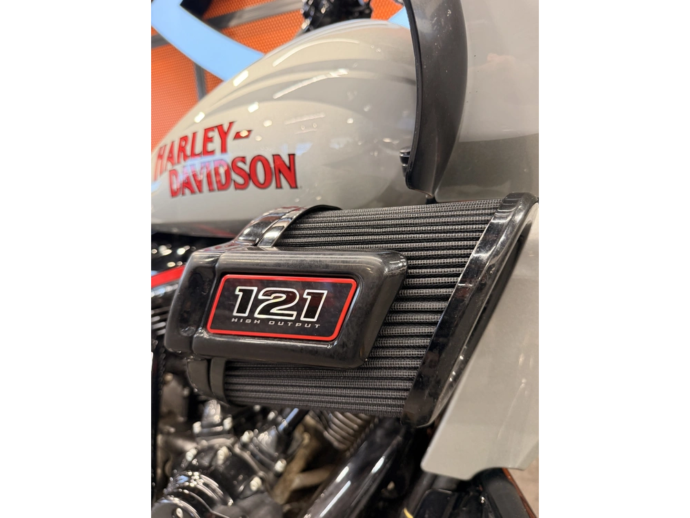 2025 Harley-davidson Cvo Road Glide St