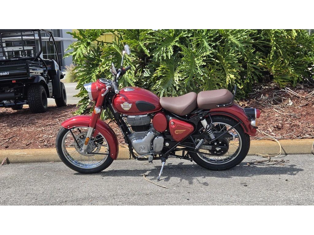 2027 Royal Enfield Classic 350 Madras Red