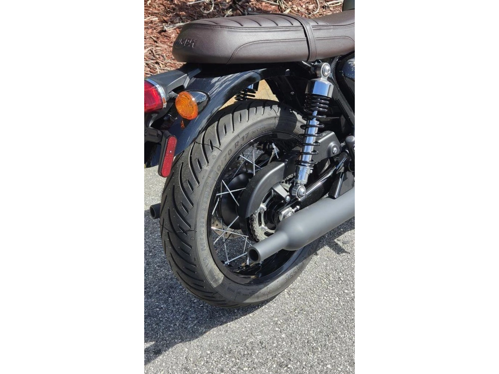 2026 Triumph Bonneville T120 Black Matt Silver Ice