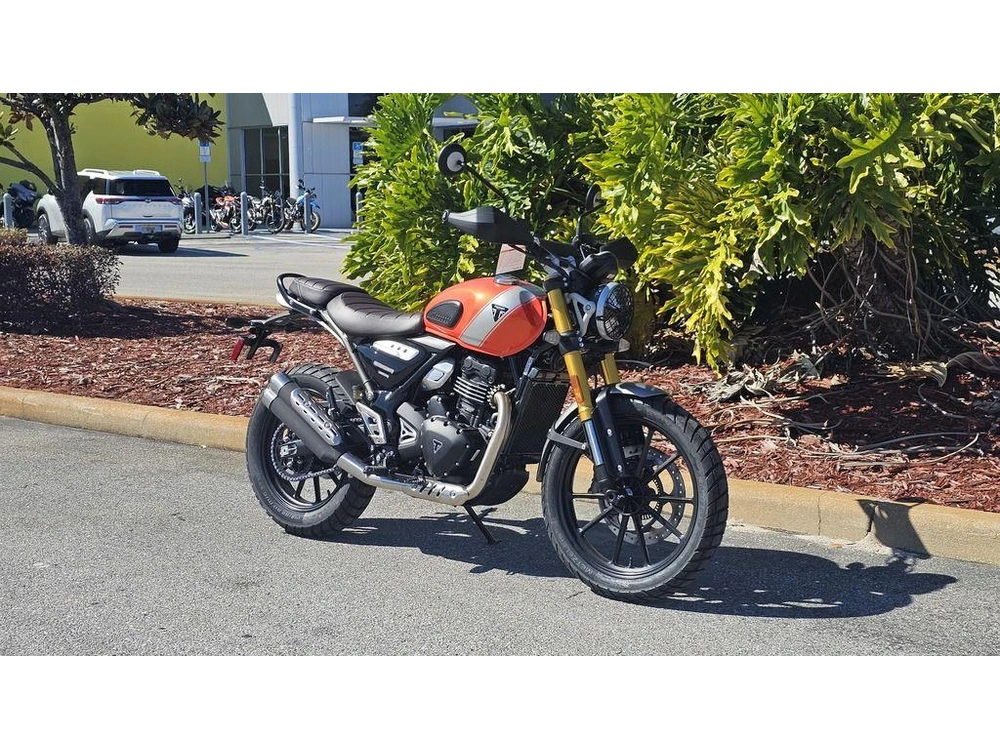 2026 Triumph Scrambler 400 X Baja Orange/aluminium