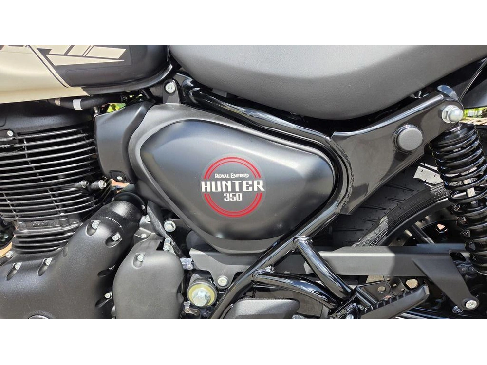 2027 Royal Enfield Hunter 350 Tokyo Black