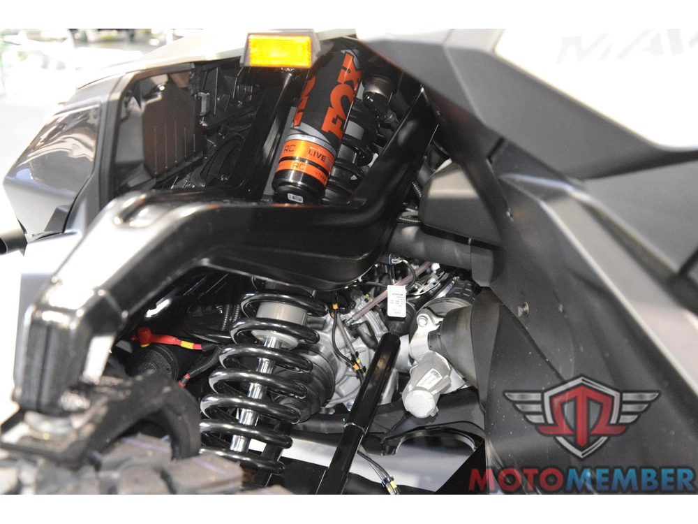 2027 Can-am Maverick R Max X Rc With Smart-shox 999t Dct