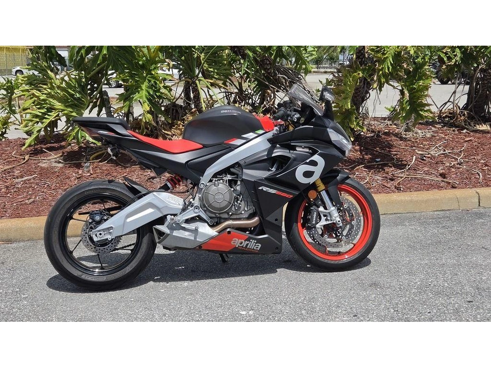 2022 Aprilia Rs 660