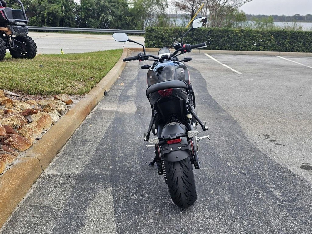 2025 Triumph Trident 660 Diablo Red/sapphire Black