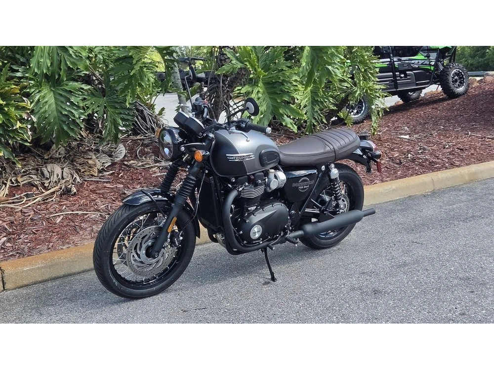 2026 Triumph Bonneville T120 Black Matt Silver Ice