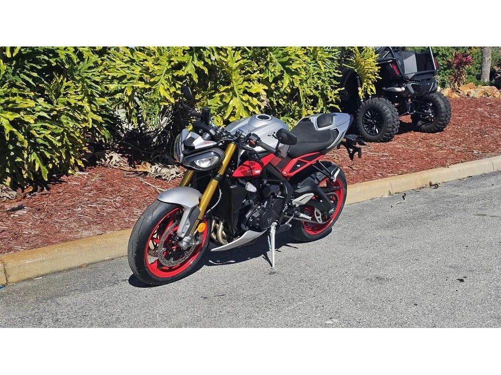 2026 Triumph Street Triple 765 Rx