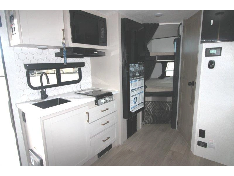 2027 Jayco Jay Feather 19mbs