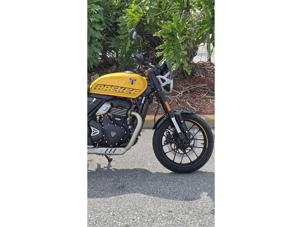 2026 Triumph Tracker 400 Racing Yellow