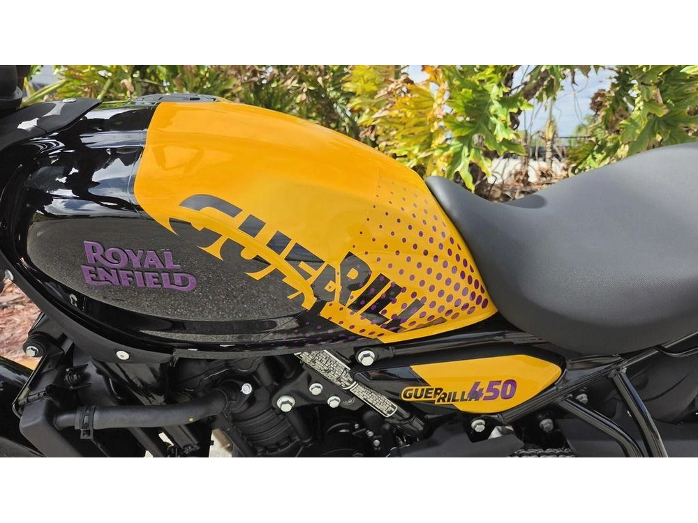 2026 Royal Enfield Guerrilla 450 Playa Black