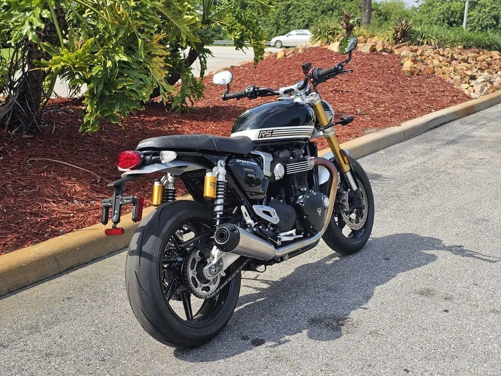 2025 Triumph Speed Twin 1200 Rs Sapphire Black