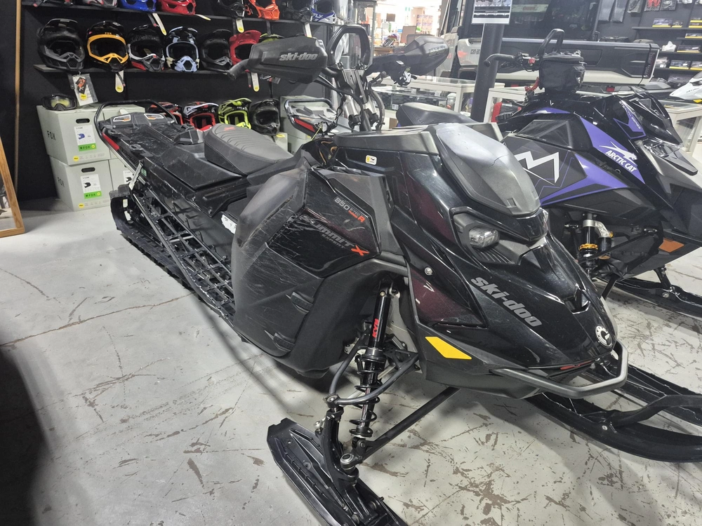 2023 Ski-doo Summit Expert 154 Turbo 3"