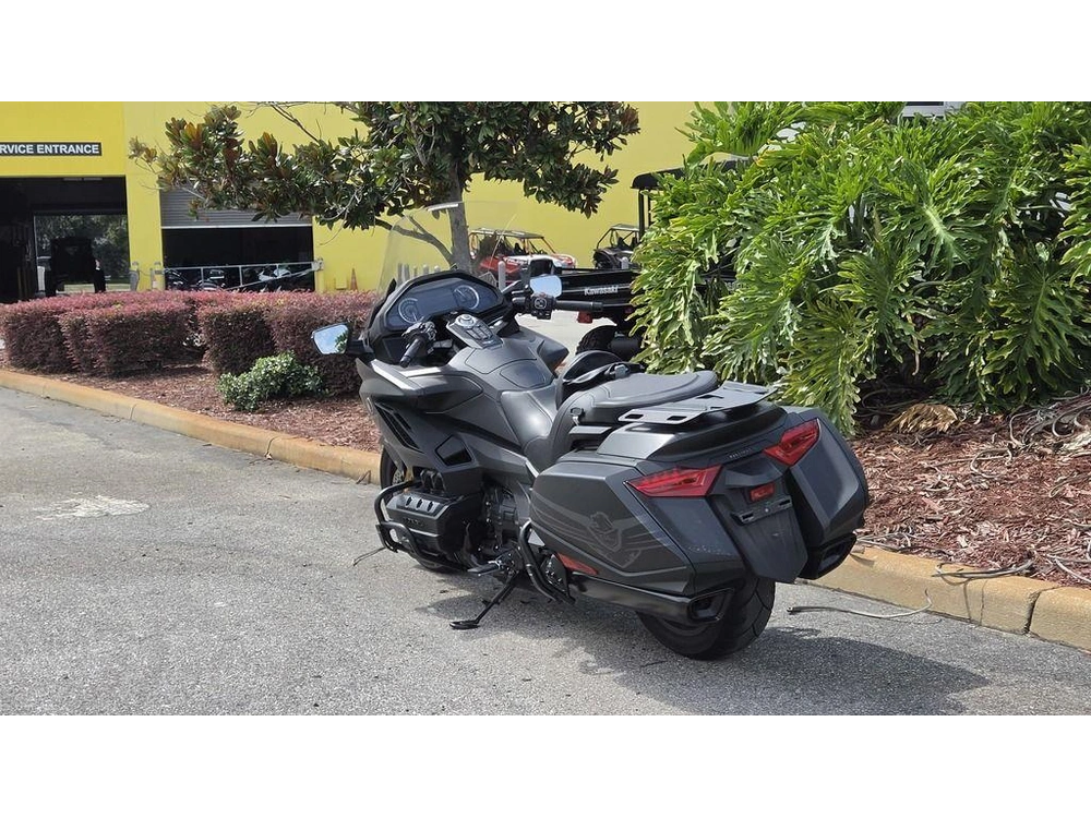 2025 Honda Gold Wing 50th Anniversary Dct
