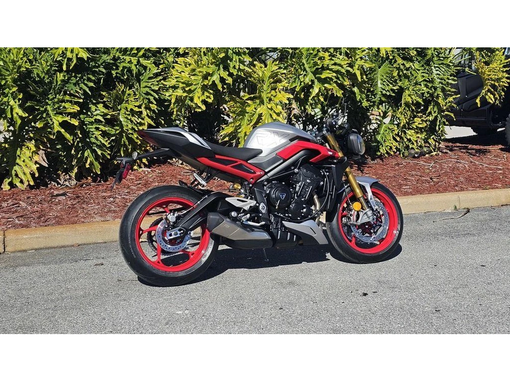 2026 Triumph Street Triple 765 Rx