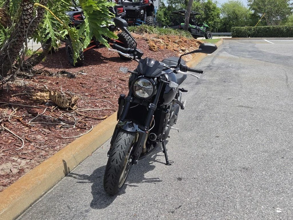 2026 Triumph Trident 800 Jet Black