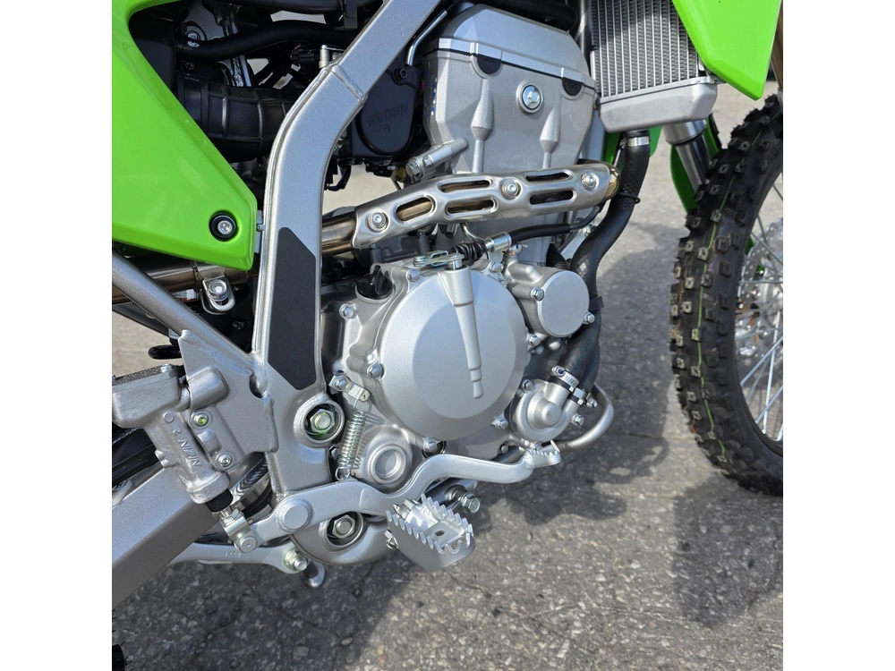 2027 Kawasaki Klx300 R alt