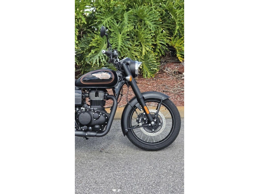 2027 Royal Enfield Bullet 350 Black Gold