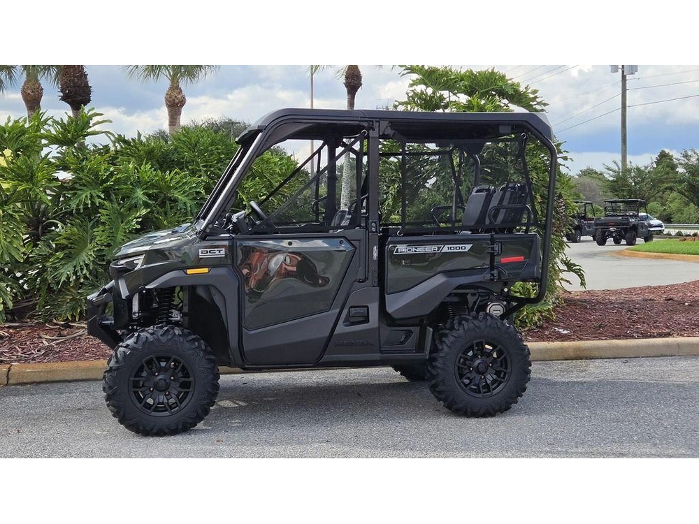2026 Honda Pioneer 1000-5 Deluxe