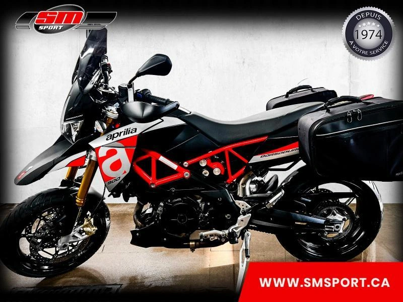 Aprilia Dorsoduro 900 2018 alt
